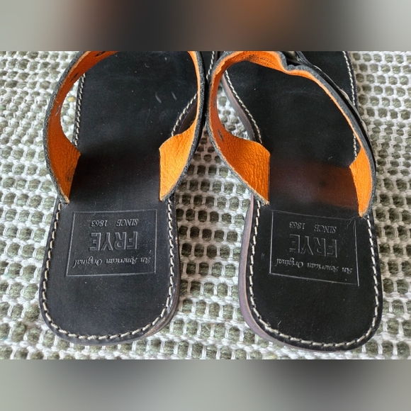 FRYE Riven LEATHER SANDAL Thong 7.5 Southwest Stud Western Coastal Cowgirl EUC - Picture 10 of 15